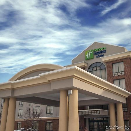 Holiday Inn Express & Suites Buffalo Airport By Ihg Cheektowaga Exterior photo