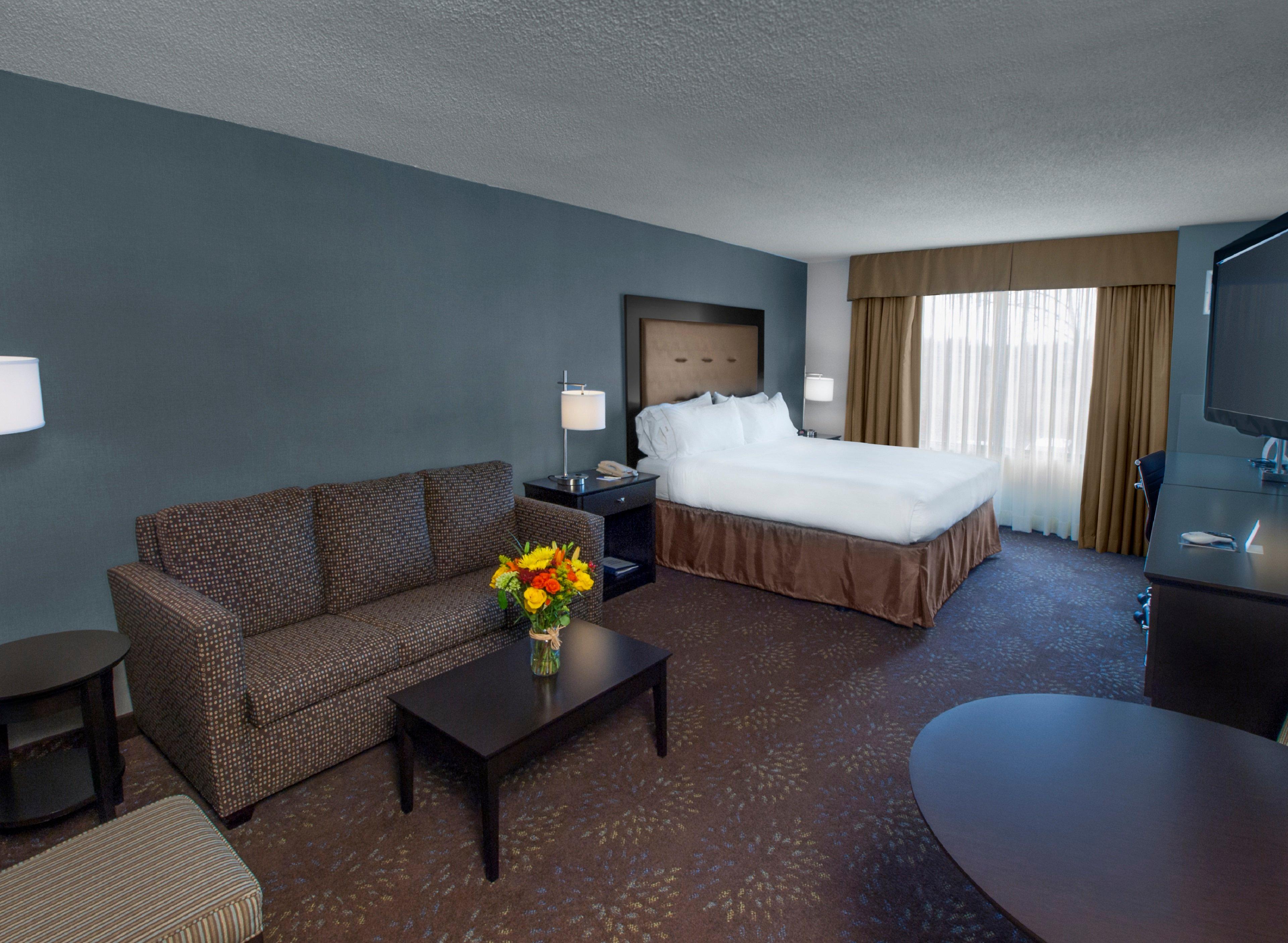 Holiday Inn Express & Suites Buffalo Airport By Ihg Cheektowaga Exterior photo