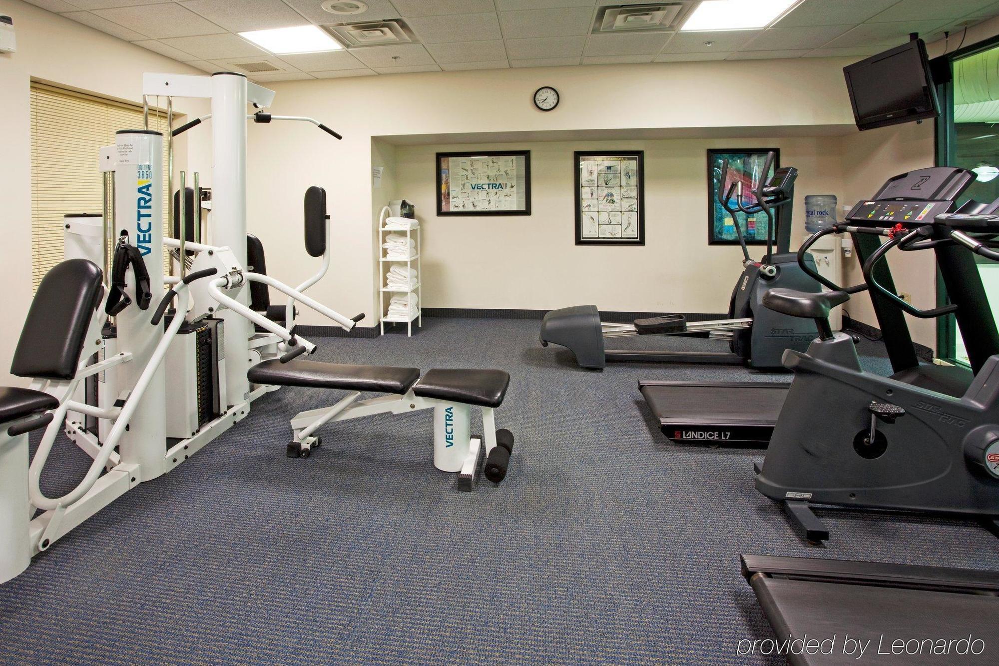 Holiday Inn Express & Suites Buffalo Airport By Ihg Cheektowaga Facilities photo