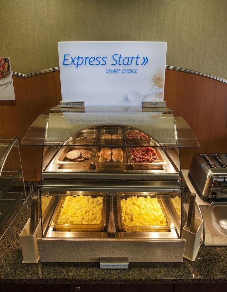 Holiday Inn Express & Suites Buffalo Airport By Ihg Cheektowaga Exterior photo